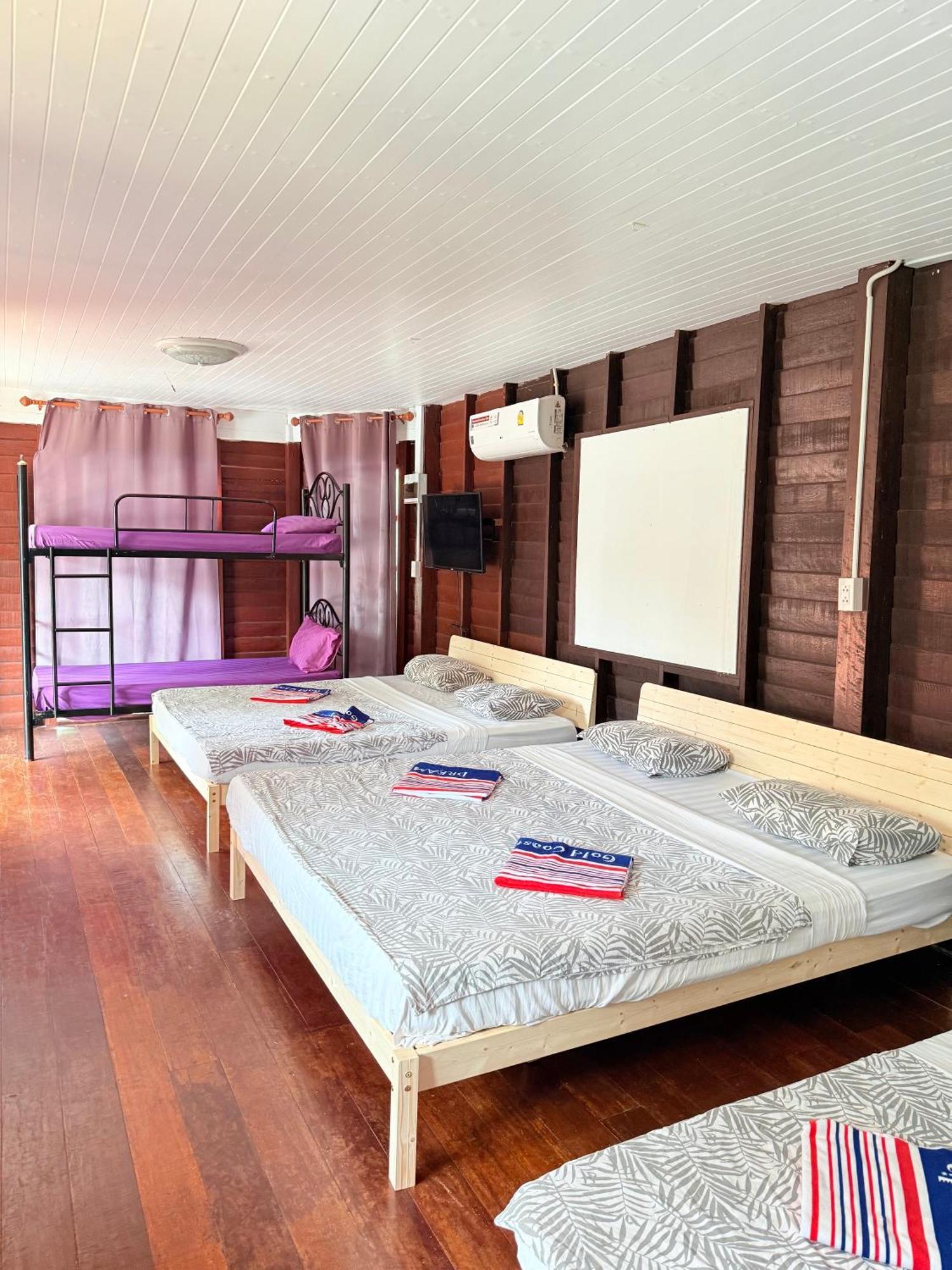 Harry'S Beach Club Ban Phe Extérieur photo